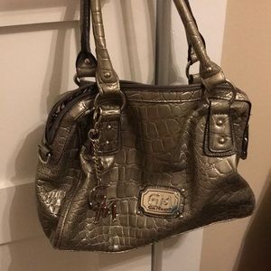 Small-medium purse